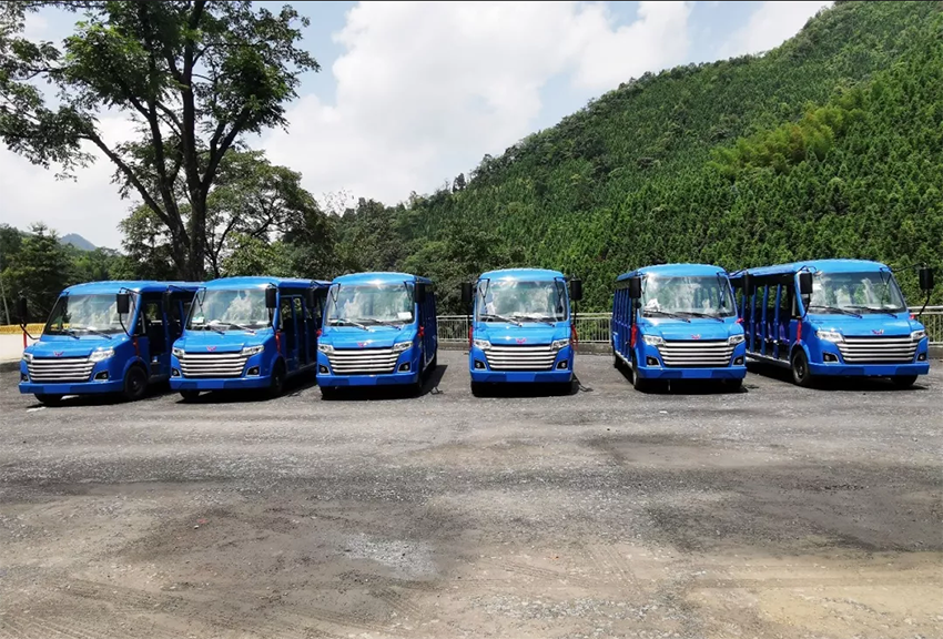 美不美，看山水！棒不棒，看五菱觀光車！